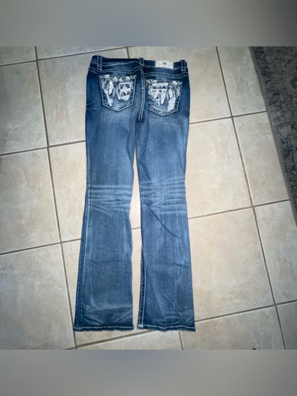 Miss Me Relaxed Boot Jeans Womens 31x 34 Blue Medium Wash Embellished - Picture 10 of 13